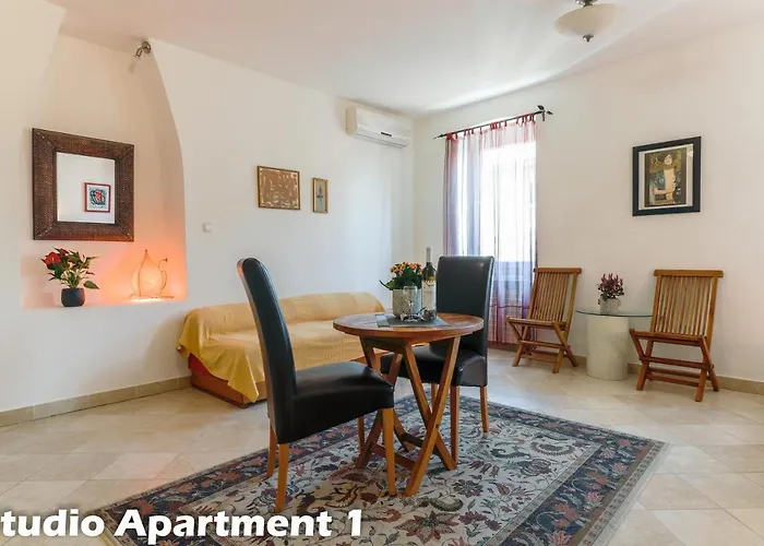 Art Apartments Vrsar