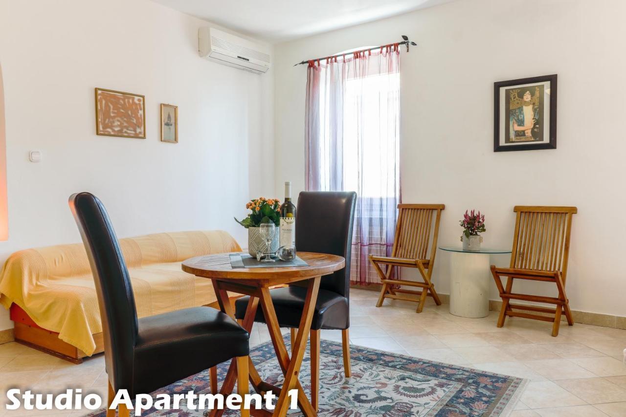 Apartment Art Vrsar