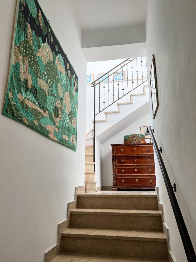 Apartment Art *
